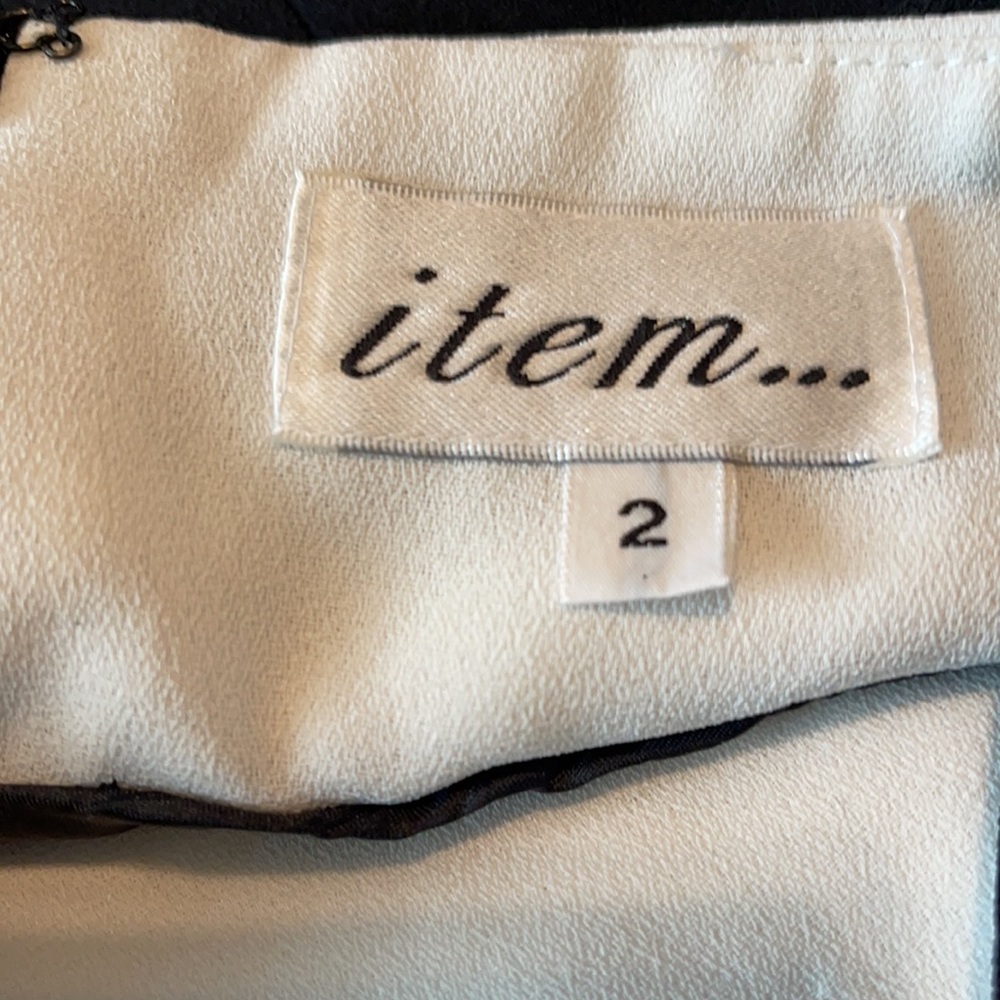 Item Dress - Picture 6 of 6